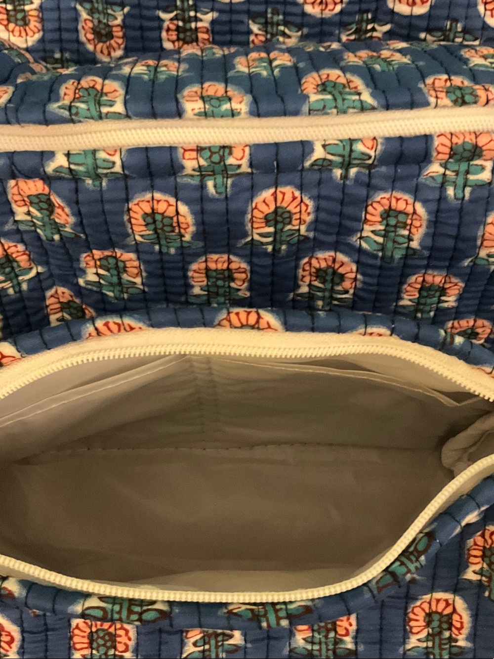 Raj Kantha Quilted Cotton Floral Print Cosmetic Pouch Set of 3 blue - Picture 2 of 4